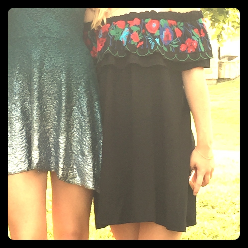 Black mini Dress with Flowers